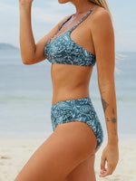 Cupshe Women's Cut-Out Mid-Rise Ruched Bikini Swimsuit Swimming Costume BNWT